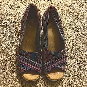 Toms… Dressy but casual wedges!